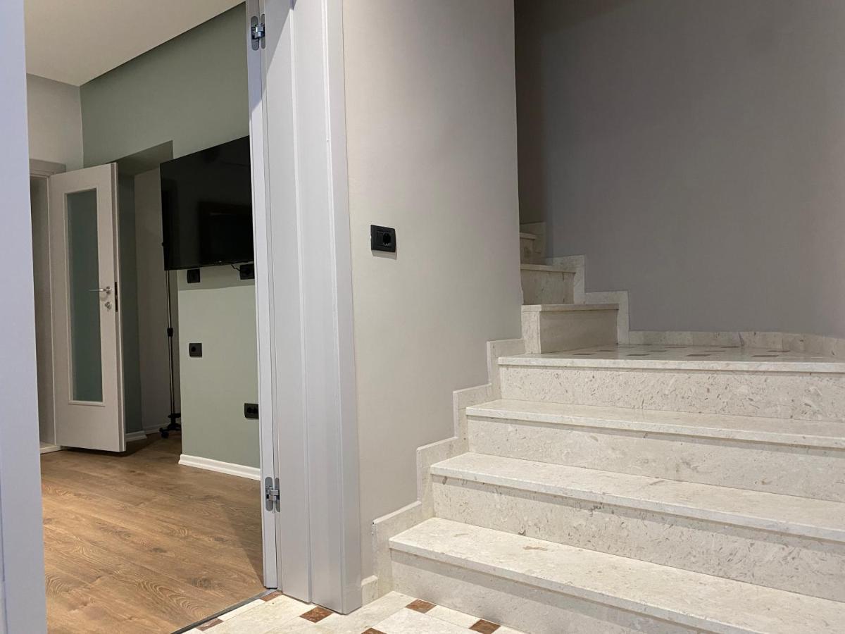 Vila-Amo, Suites&Rooms In Tirana Center Экстерьер фото